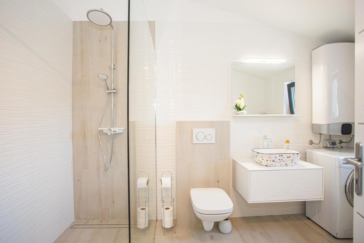 Black & White Apartment Rovinj Extérieur photo