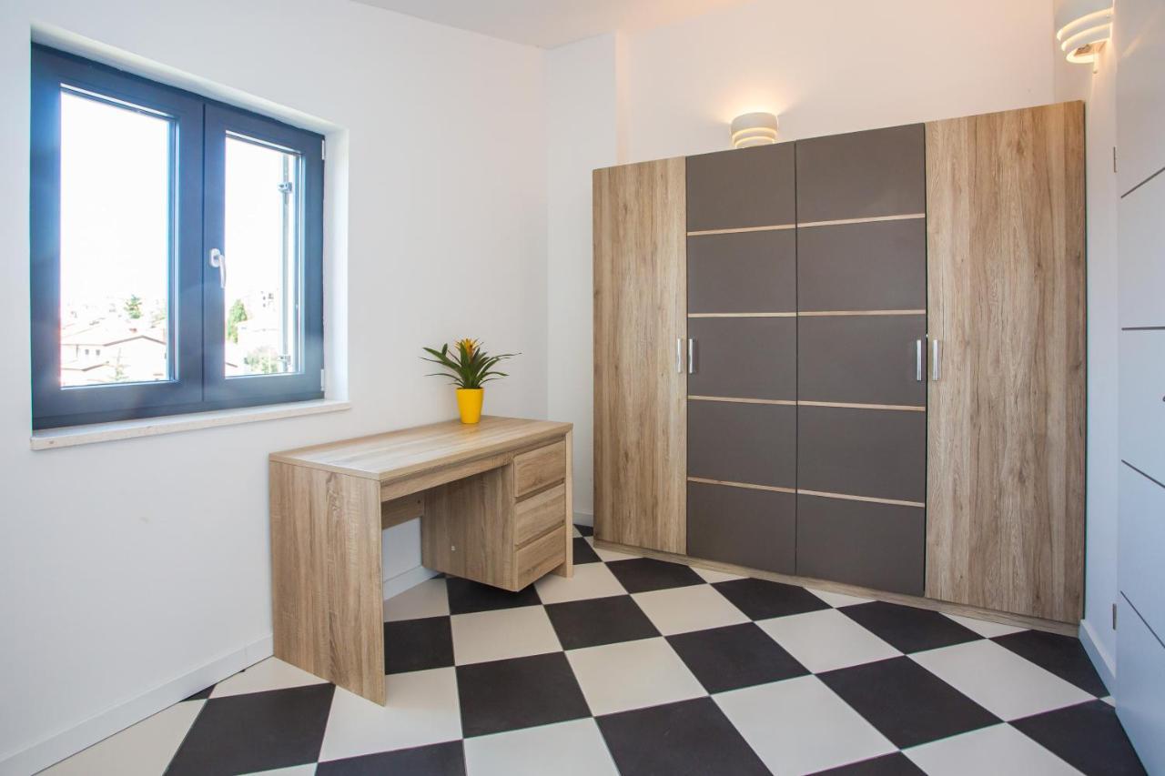 Black & White Apartment Rovinj Extérieur photo