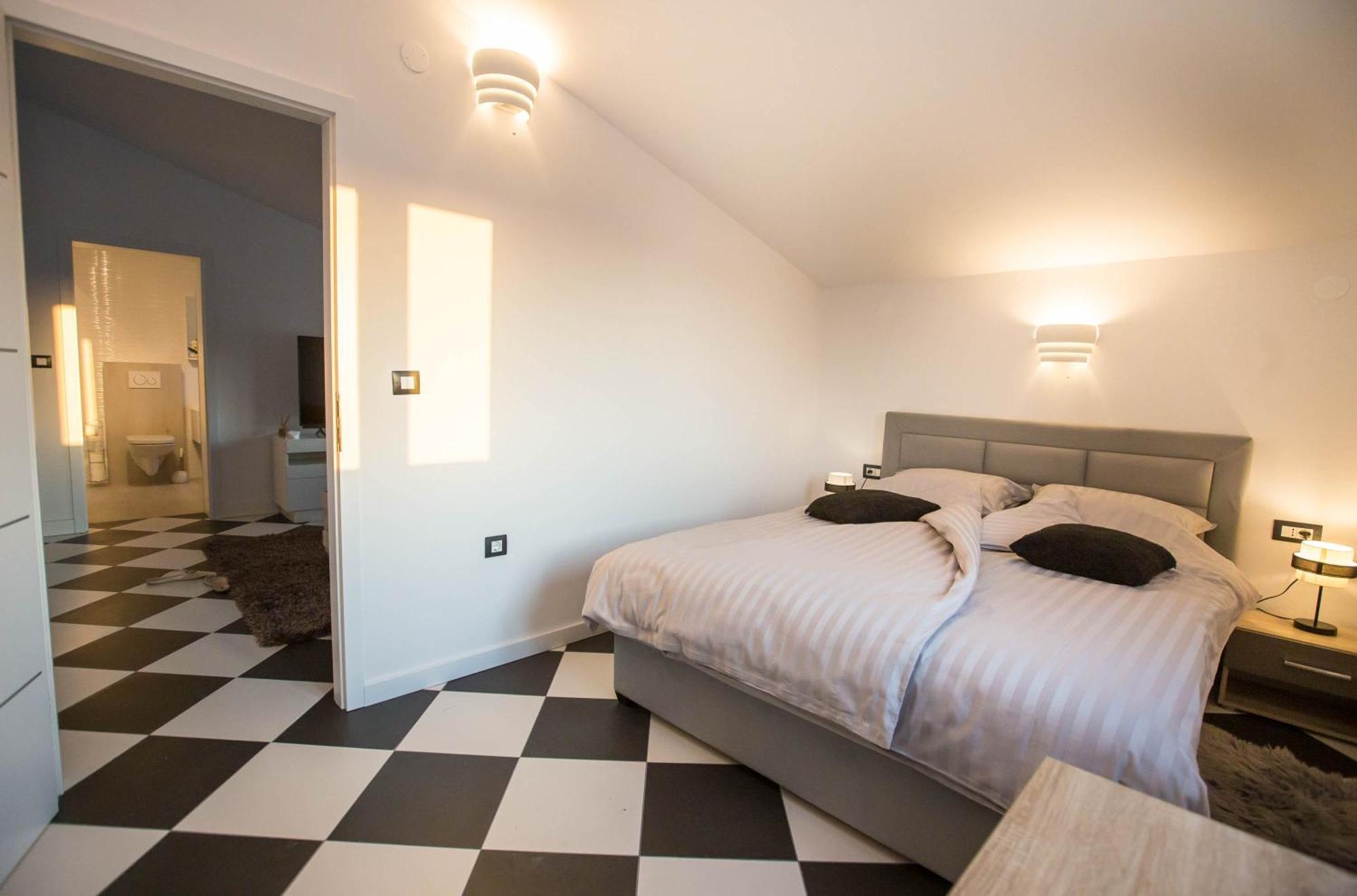 Black & White Apartment Rovinj Extérieur photo